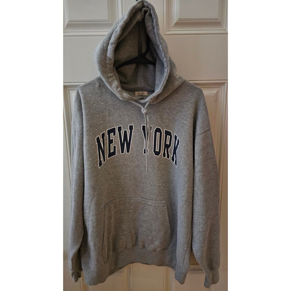 John Galt Gray New York Pull Over Sweater -OS